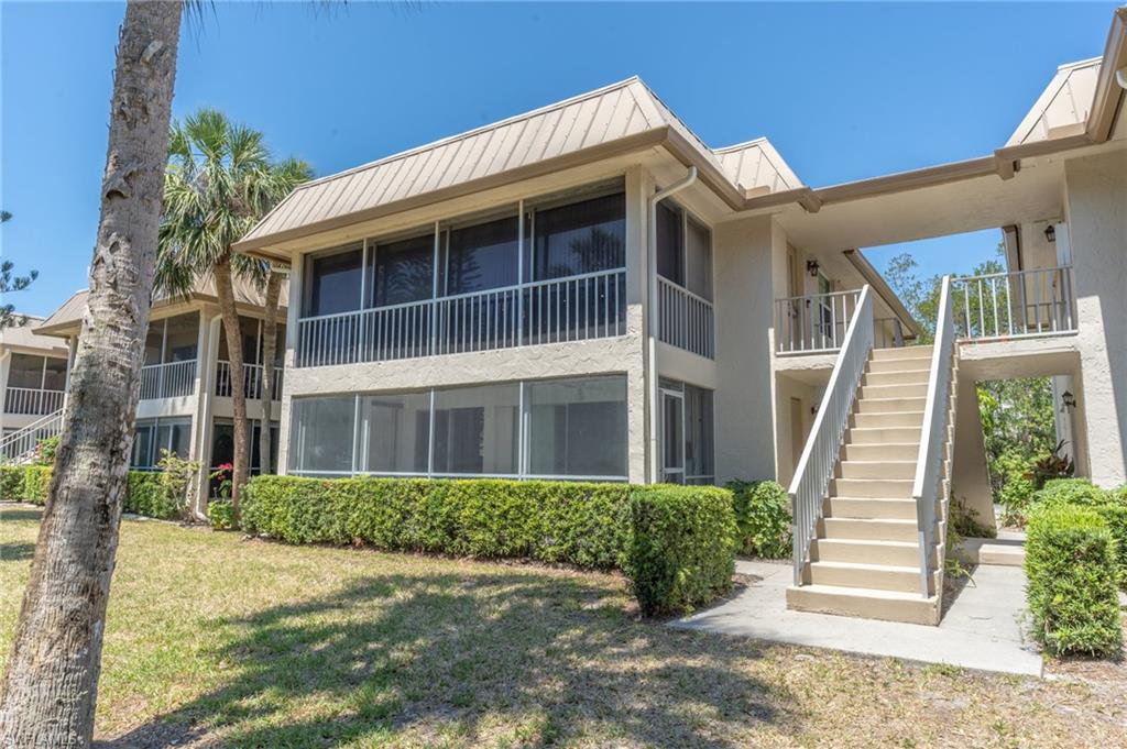 ROYAL BAY VILLAS - Residential