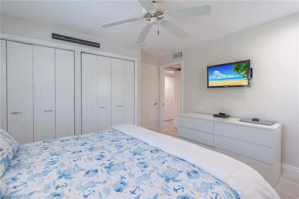 ROYAL BAY VILLAS - Residential