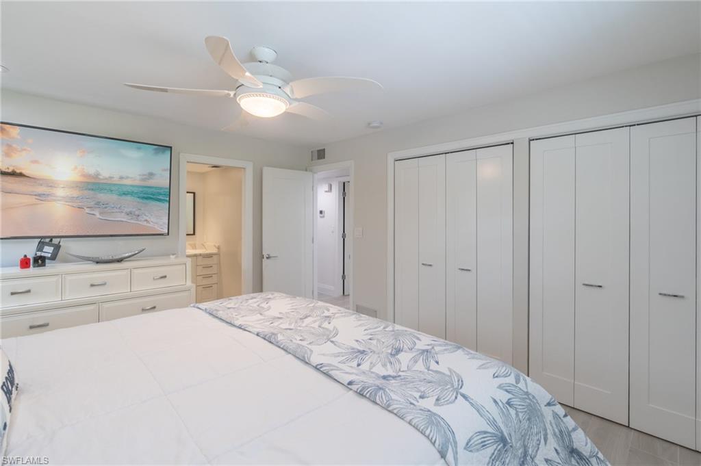 ROYAL BAY VILLAS - Residential