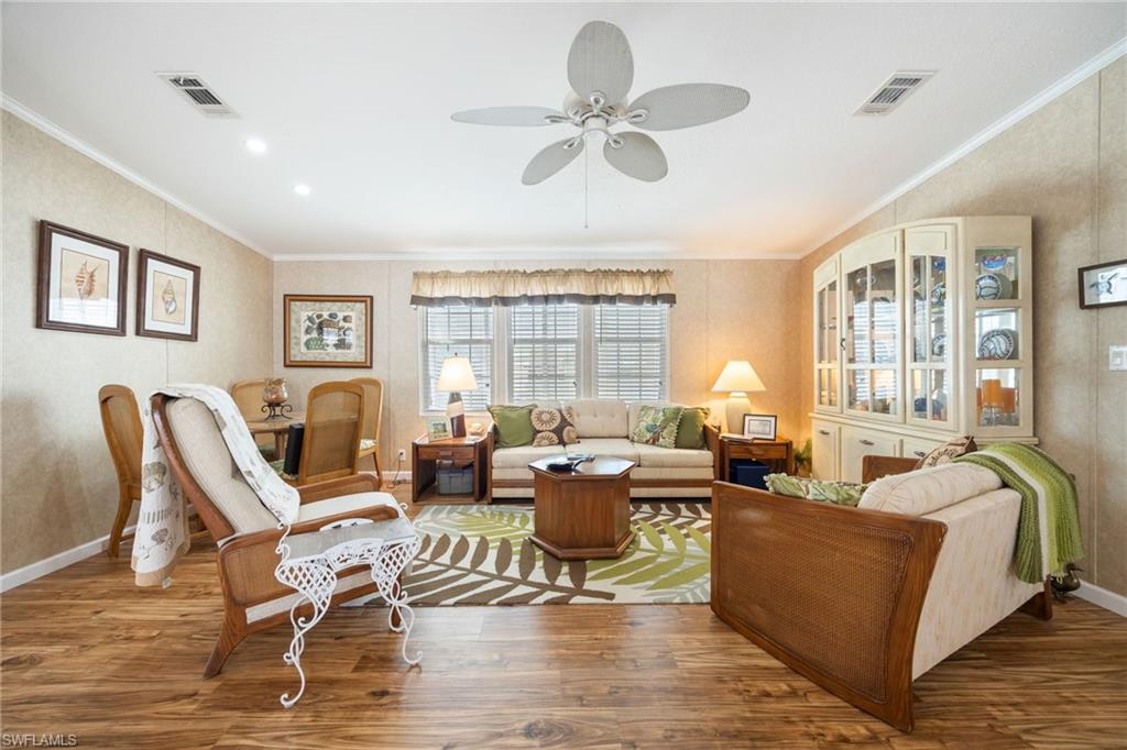 SIX LAKES COUNTRY CLUB - Residential