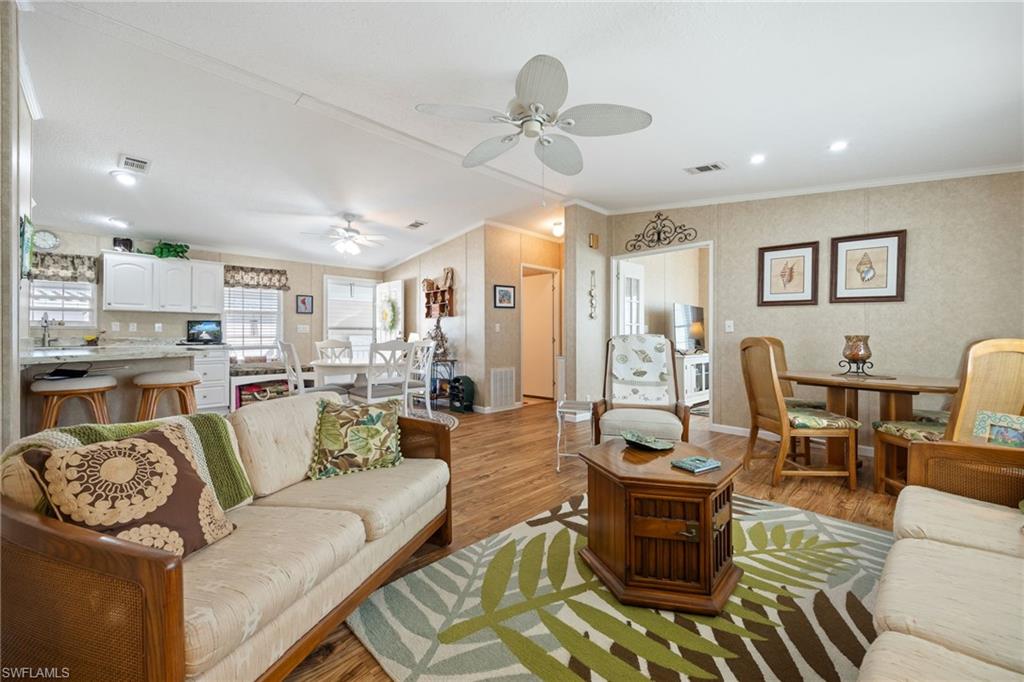 SIX LAKES COUNTRY CLUB - Residential