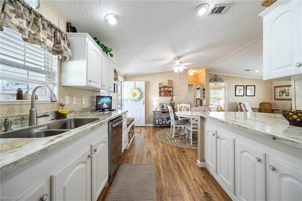 SIX LAKES COUNTRY CLUB - Residential