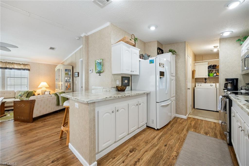 SIX LAKES COUNTRY CLUB - Residential