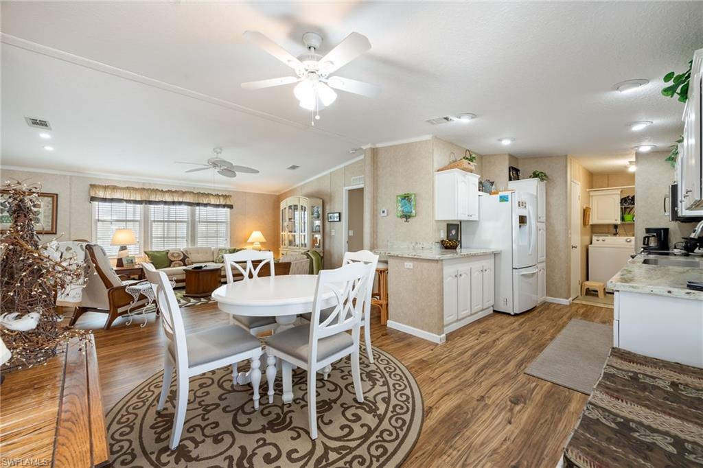 SIX LAKES COUNTRY CLUB - Residential