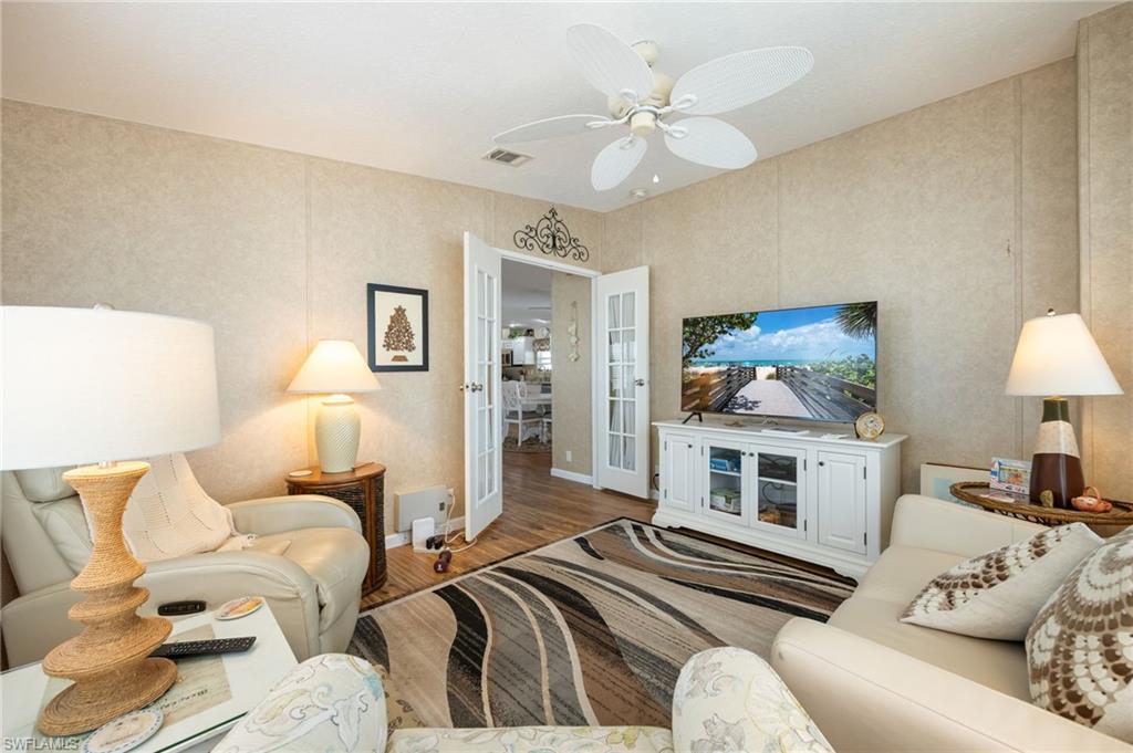 SIX LAKES COUNTRY CLUB - Residential