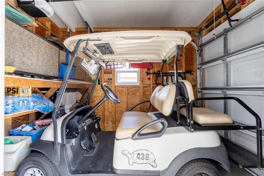 SIX LAKES COUNTRY CLUB - Residential