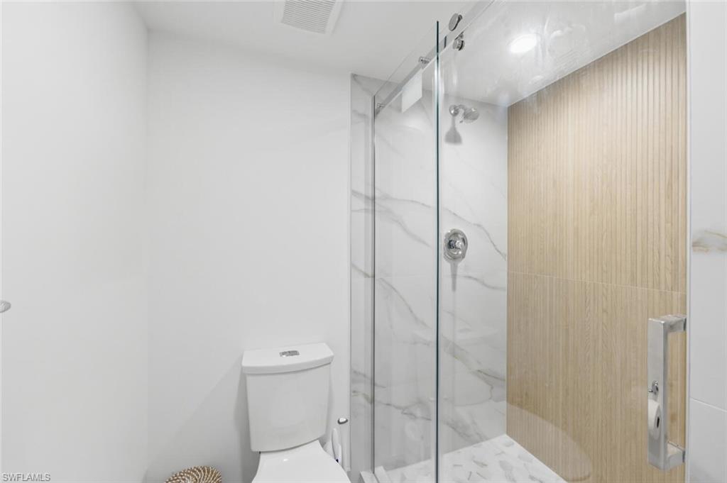 CHATEAU SUZANNE - Residential Lease