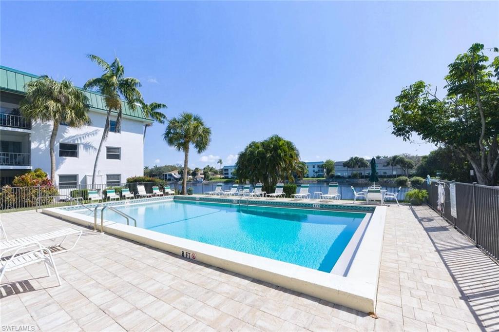 CHATEAU SUZANNE - Residential Lease