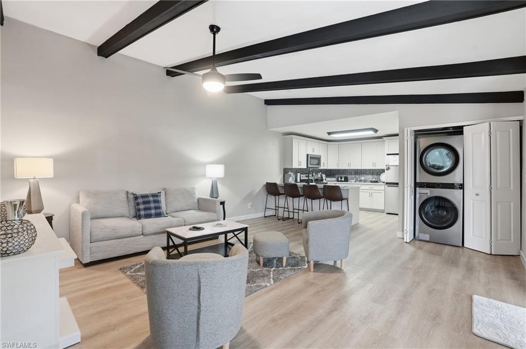 FOXMOOR LAKES - Residential