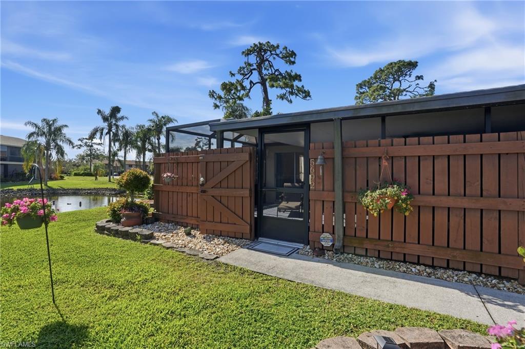 FOXMOOR LAKES - Residential