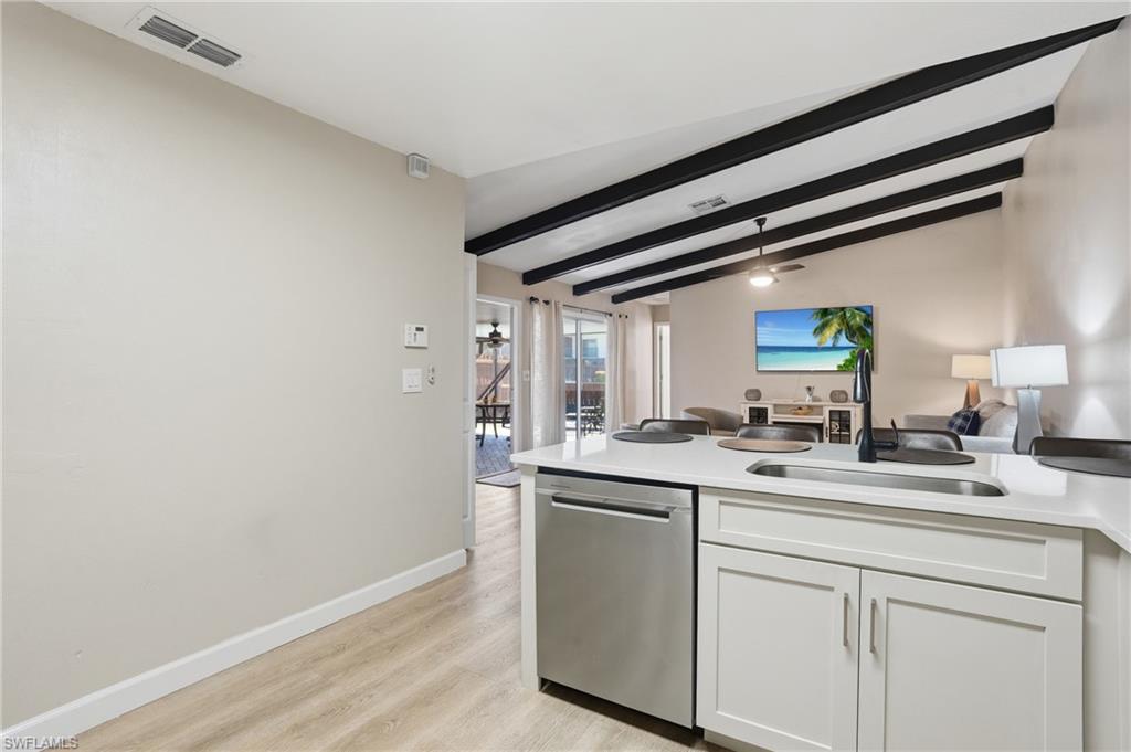 FOXMOOR LAKES - Residential