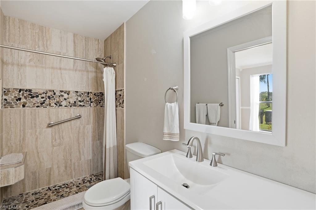 FOXMOOR LAKES - Residential