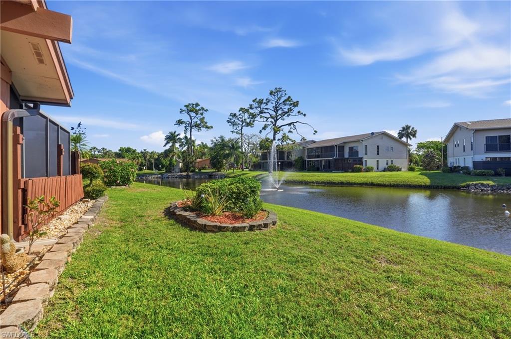 FOXMOOR LAKES - Residential