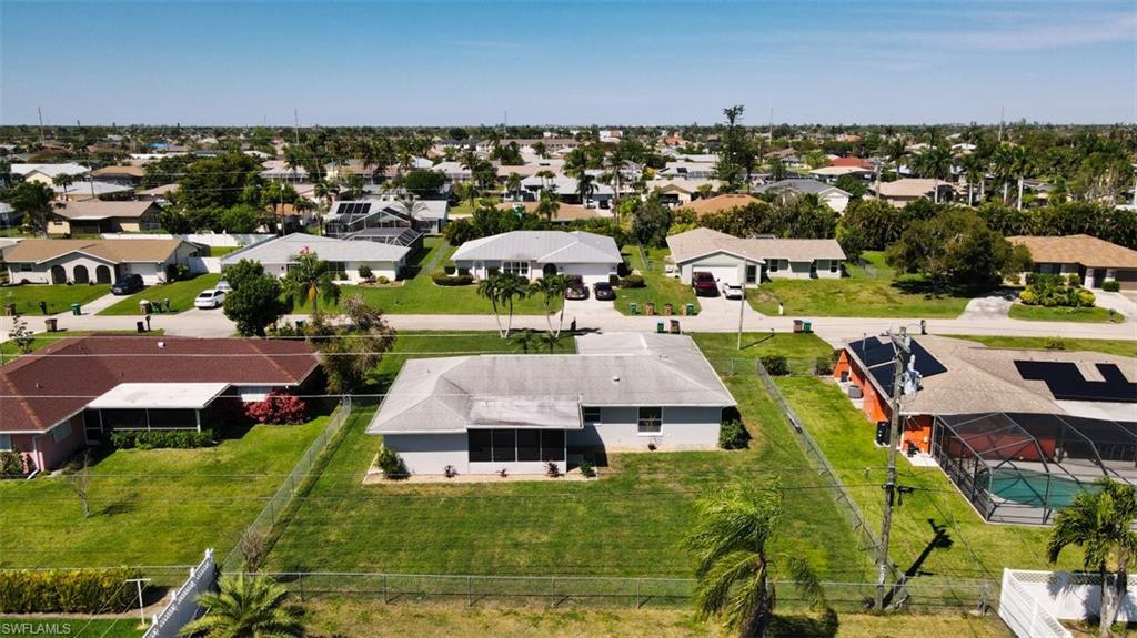 CAPE CORAL - Residential