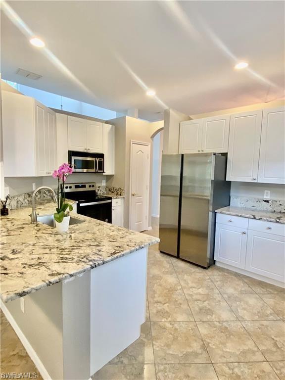 MONTEREY - Residential