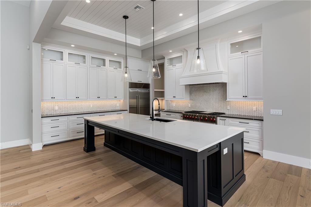 ROYAL HARBOR - Residential