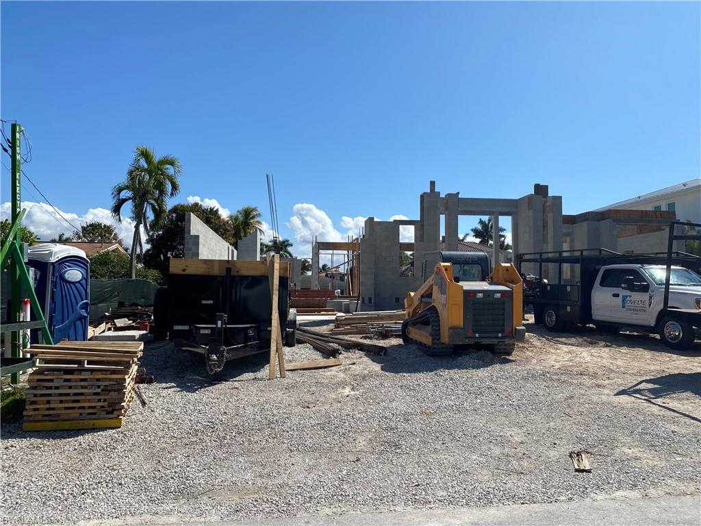 ROYAL HARBOR - Residential