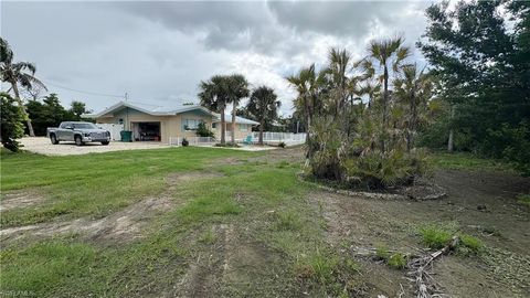 5885 Pine Tree DR SANIBEL FL 33957