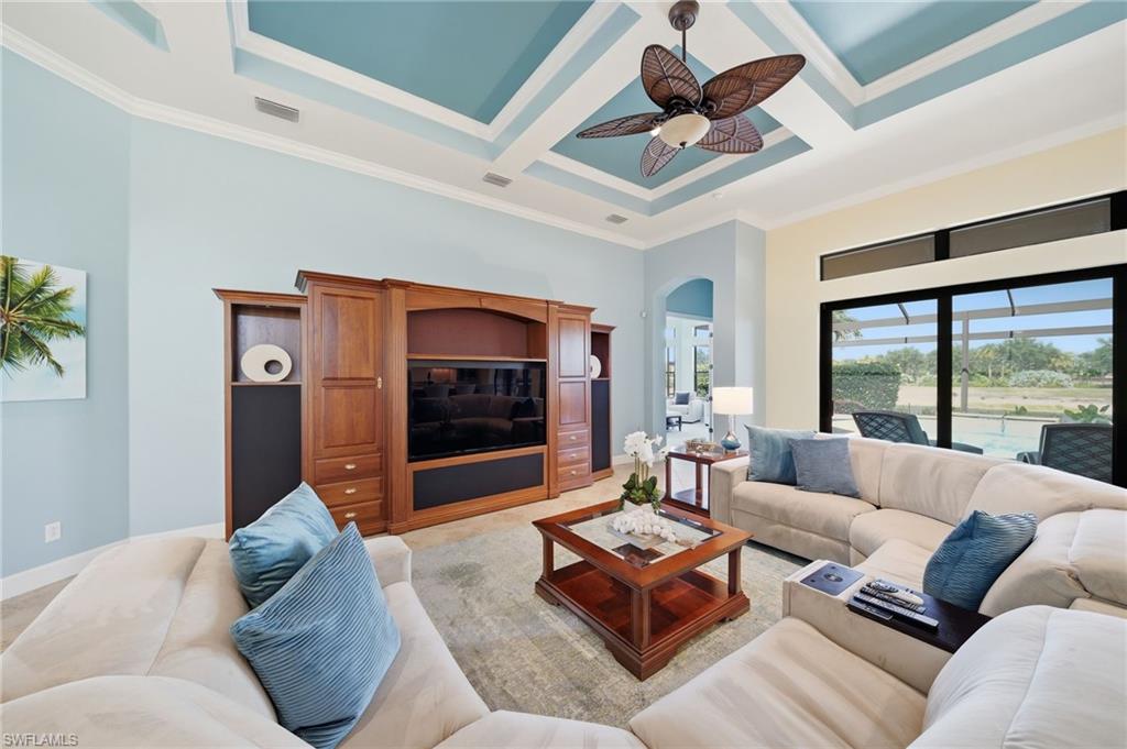 ESPLANADE - Residential