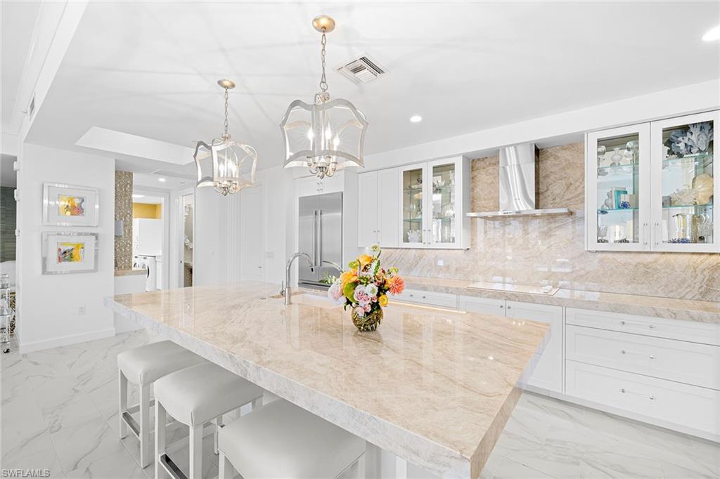 ELEVEN ELEVEN CENTRAL - Residential