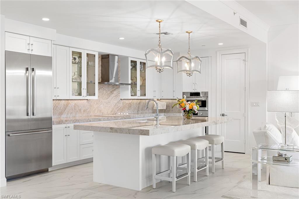 ELEVEN ELEVEN CENTRAL - Residential