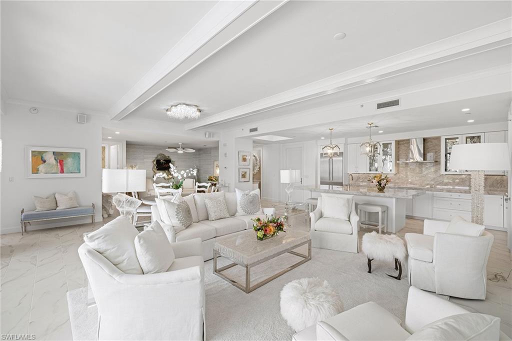 ELEVEN ELEVEN CENTRAL - Residential