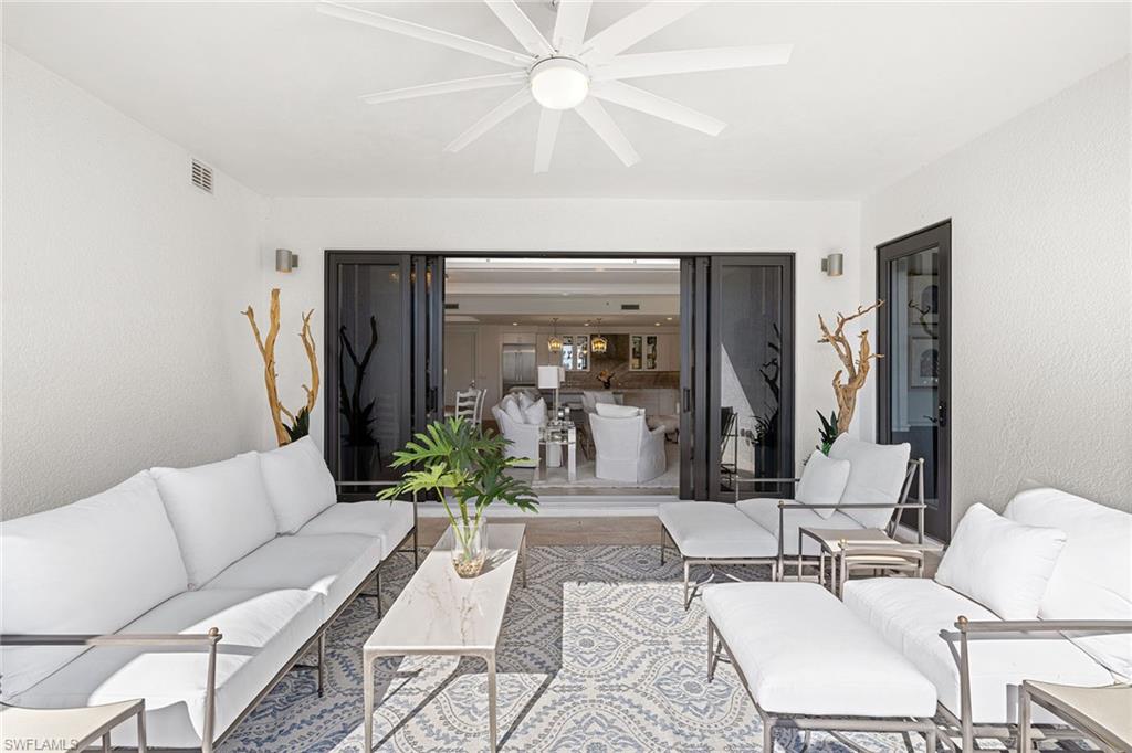 ELEVEN ELEVEN CENTRAL - Residential