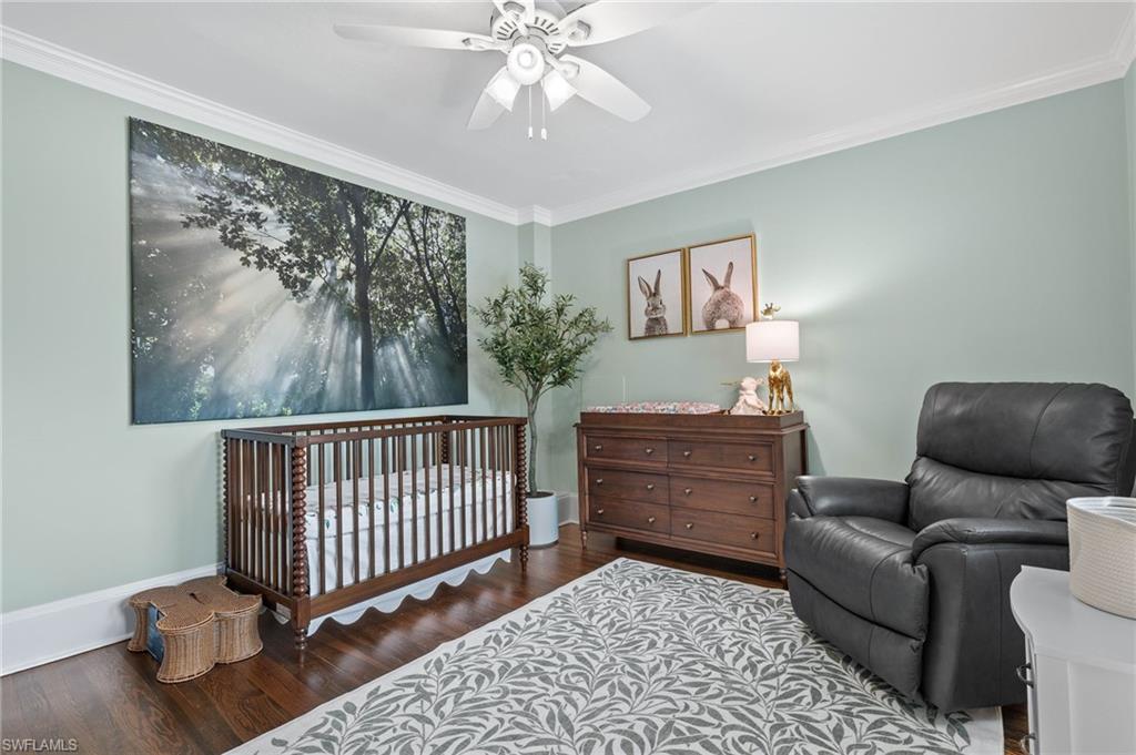 YORK MANOR - Residential