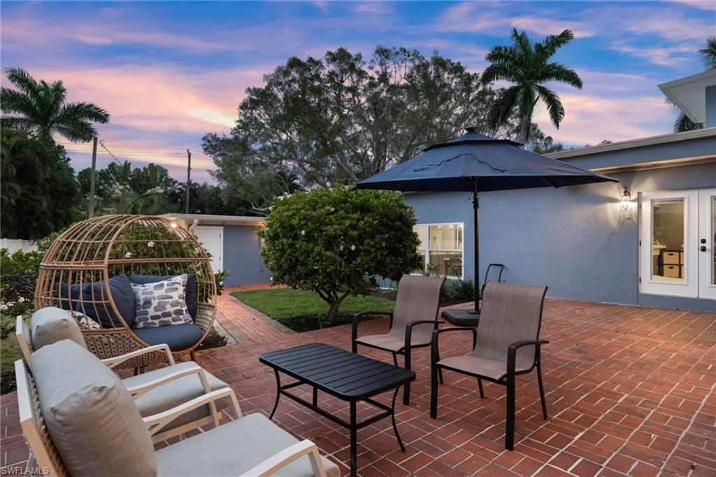 YORK MANOR - Residential