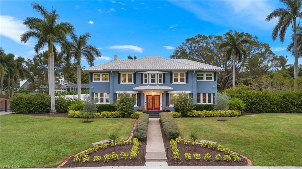 YORK MANOR - Residential