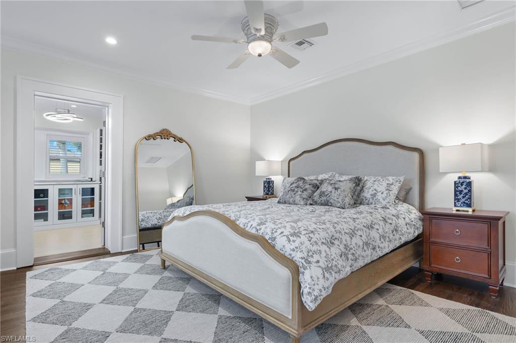 YORK MANOR - Residential