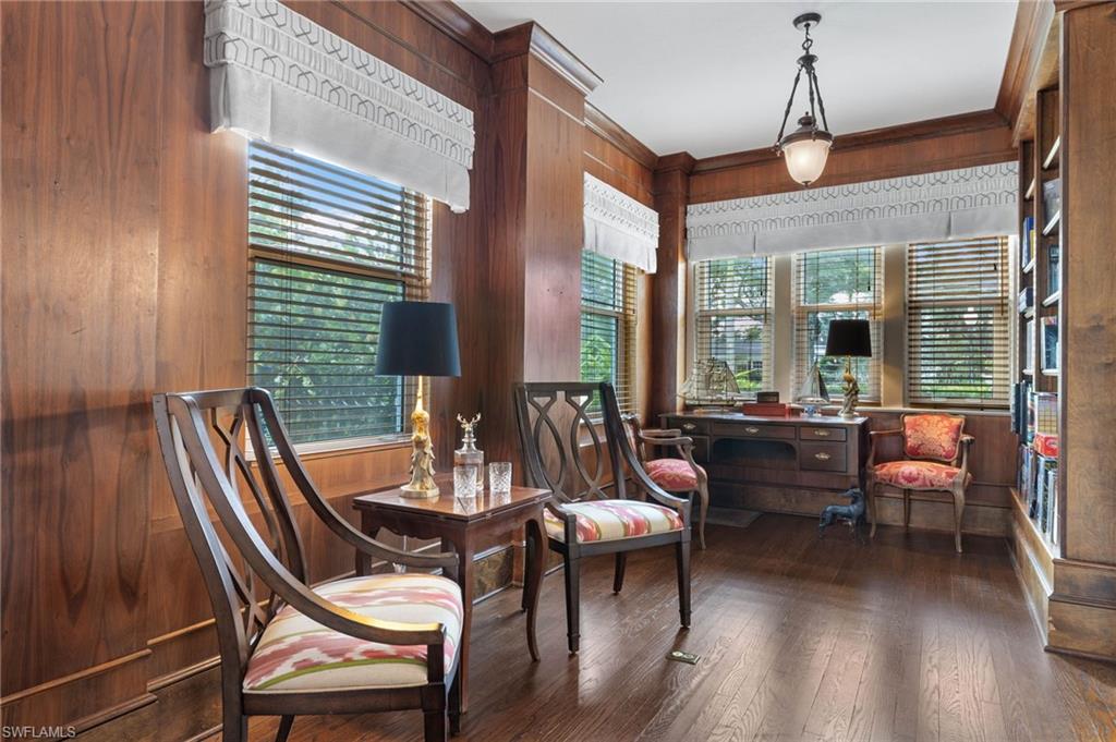 YORK MANOR - Residential