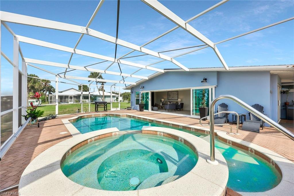 ISLAND PARK - Residential