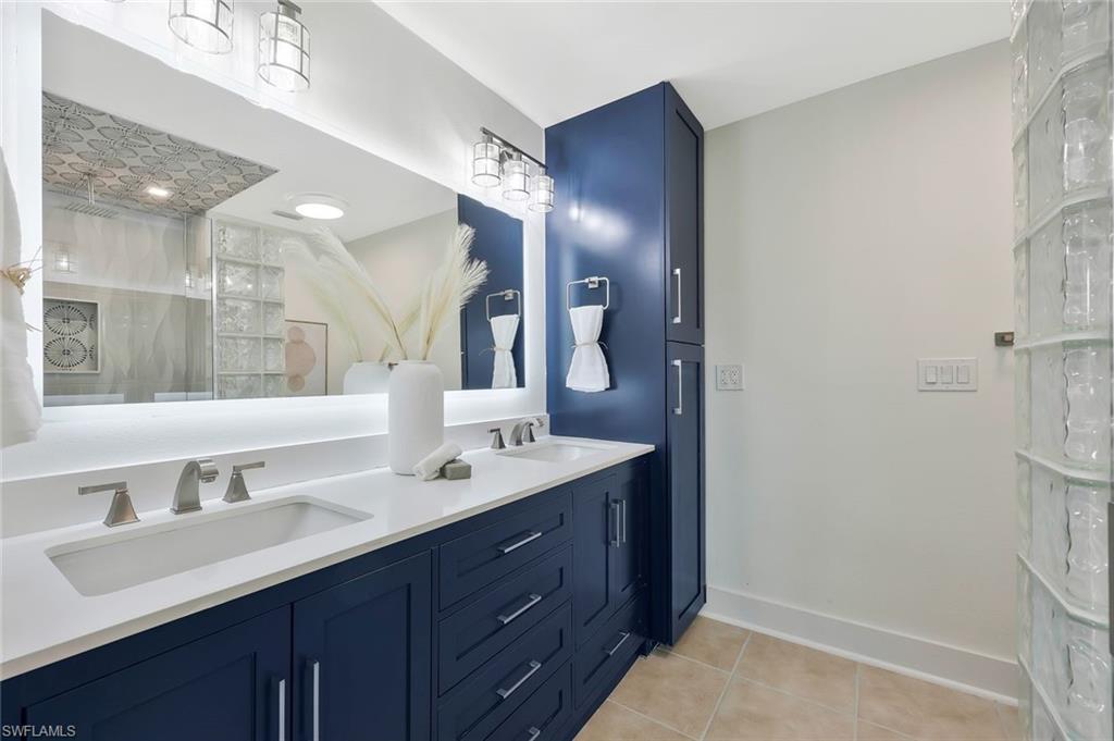 ISLAND PARK - Residential