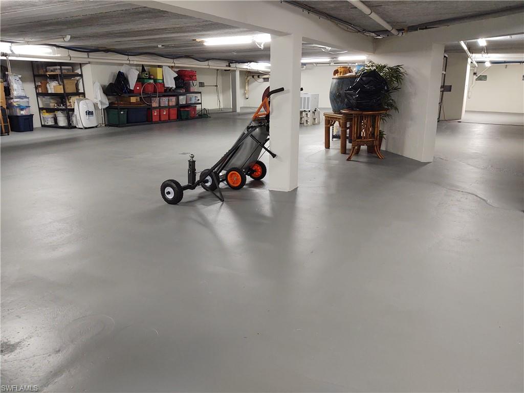 AQUALANE SHORES - Residential