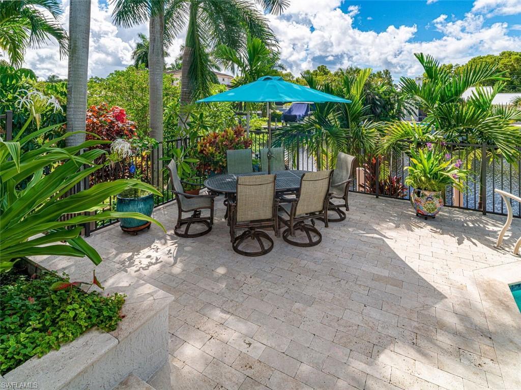 AQUALANE SHORES - Residential