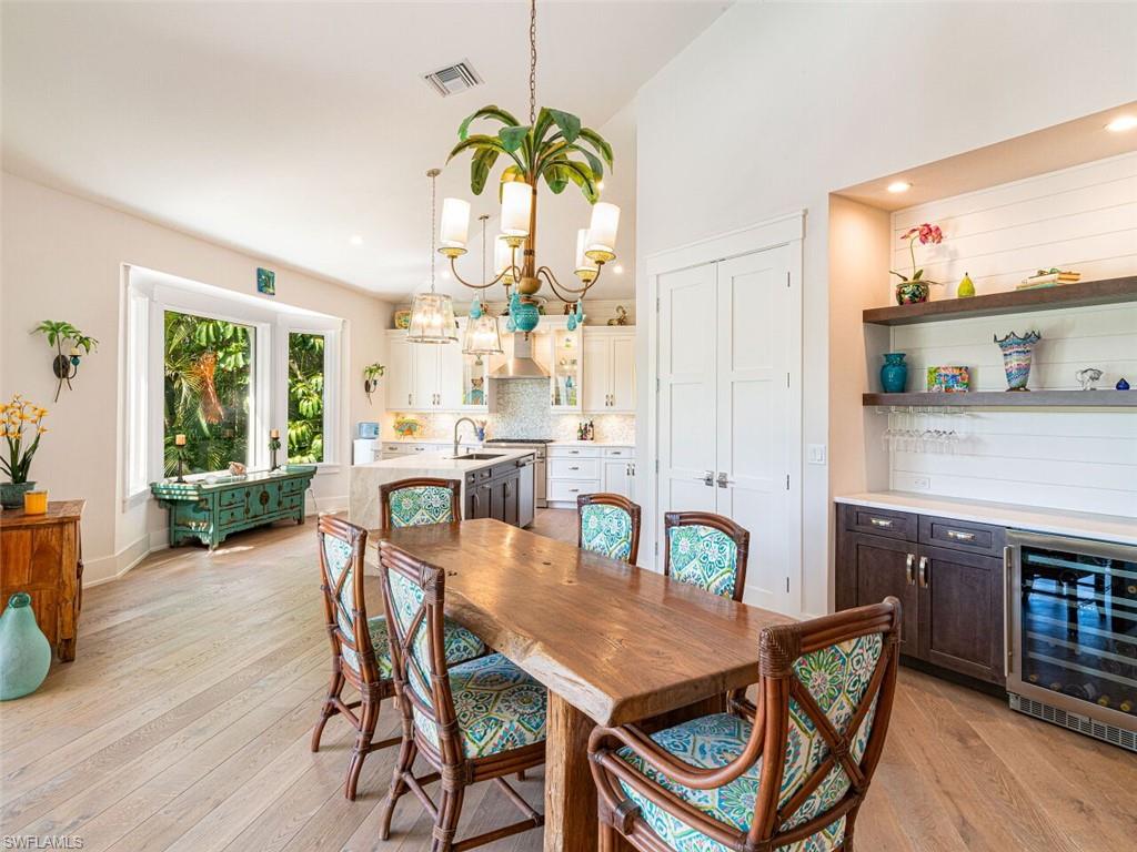 AQUALANE SHORES - Residential