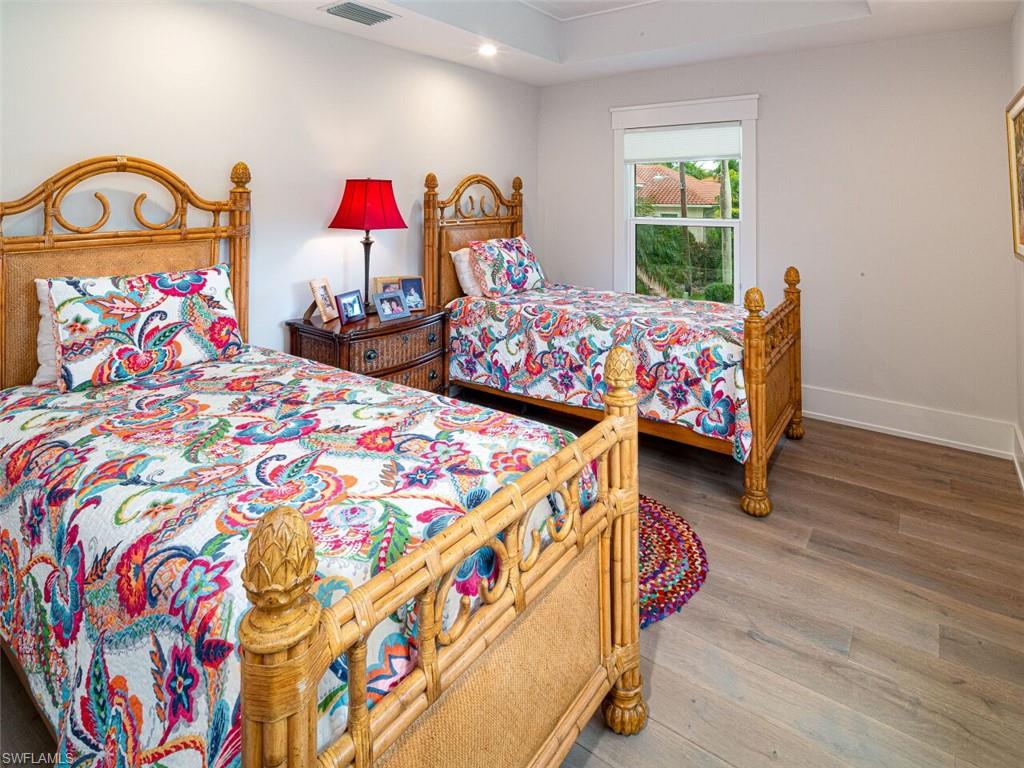 AQUALANE SHORES - Residential