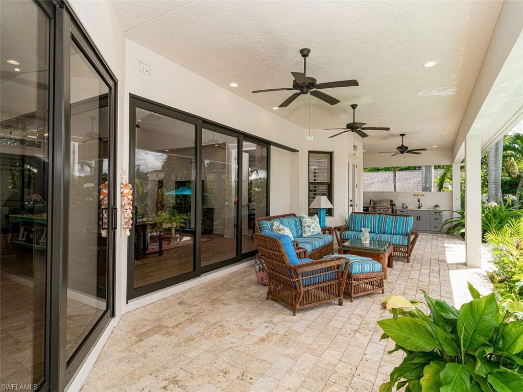 AQUALANE SHORES - Residential