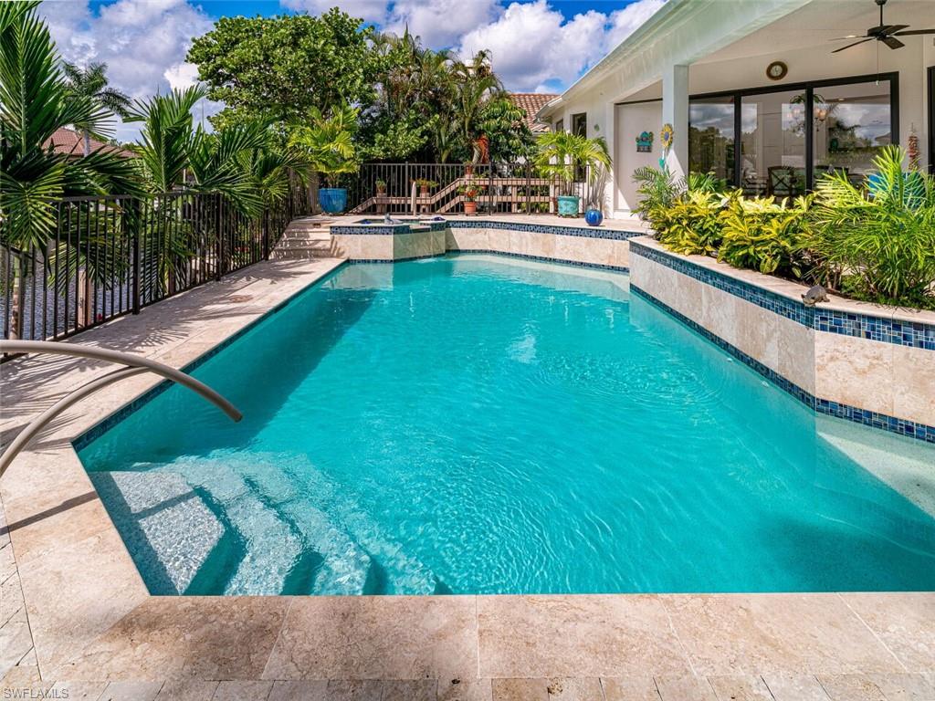 AQUALANE SHORES - Residential