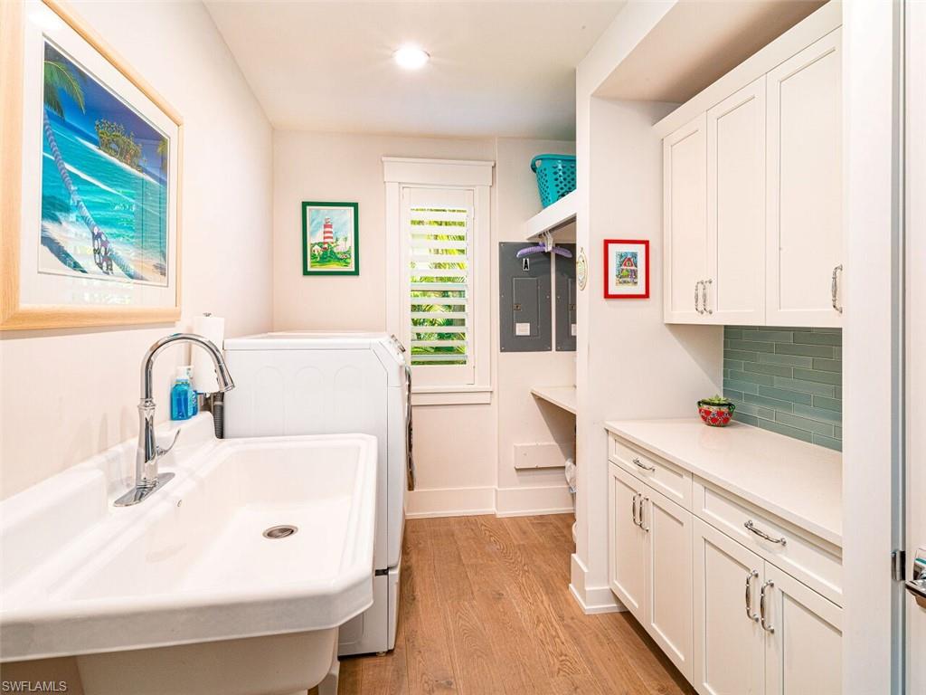 AQUALANE SHORES - Residential