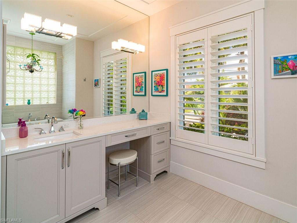 AQUALANE SHORES - Residential