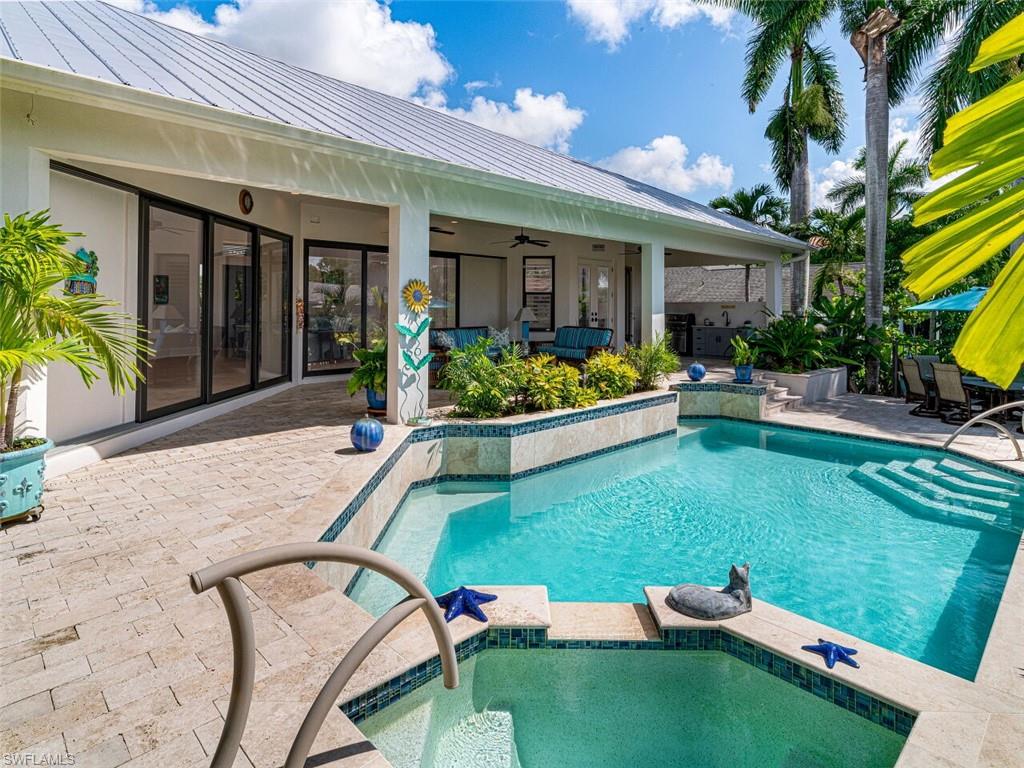 AQUALANE SHORES - Residential