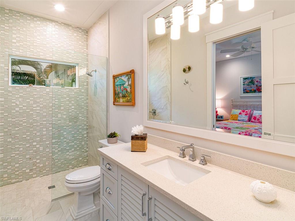 AQUALANE SHORES - Residential