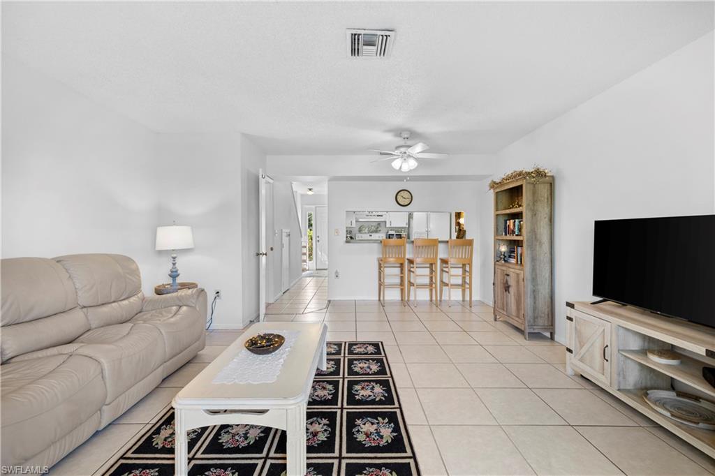 KINGS POINT - Residential