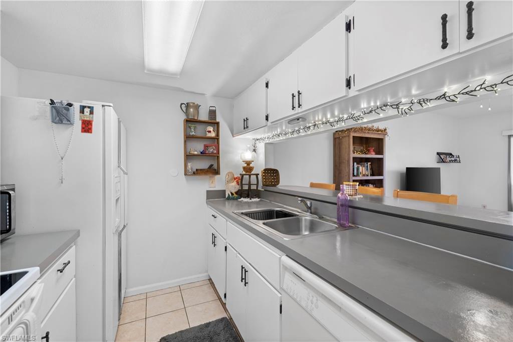 KINGS POINT - Residential