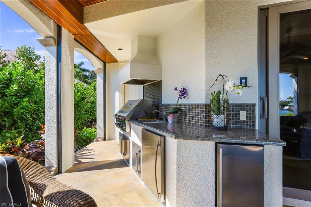 PARK SHORE - Residential