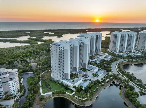 13915 Old Coast Rd Unit 402, Naples, FL 34110 - #: 225021022
