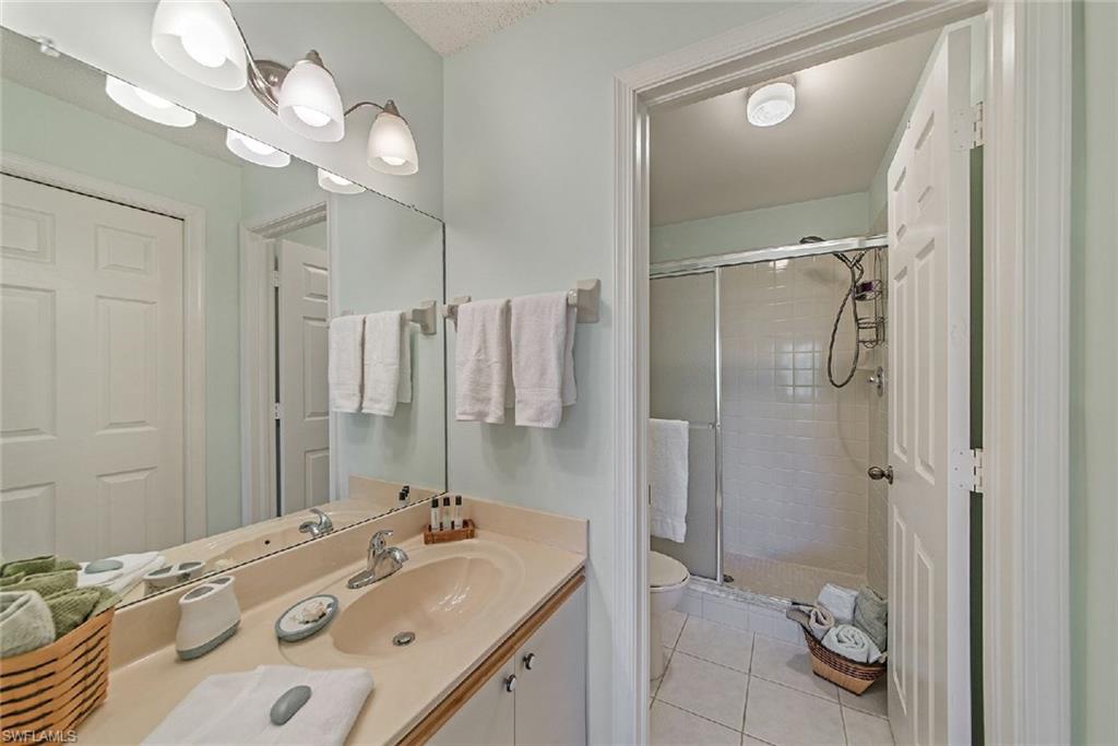 CHATHAM SQUARE - Residential