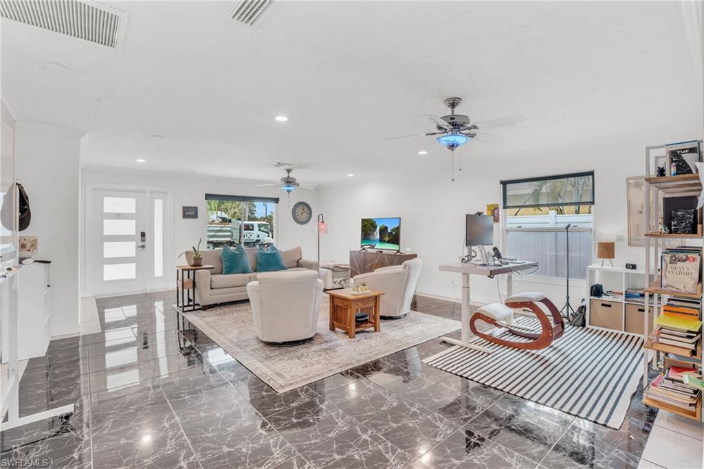 NAPLES PARK - Residential